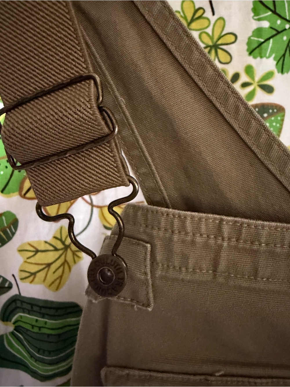 Duluth Trading Co XXL x 31 Khaki Cargo Bib Overalls Workwear Carpenter - Picture 5 of 7